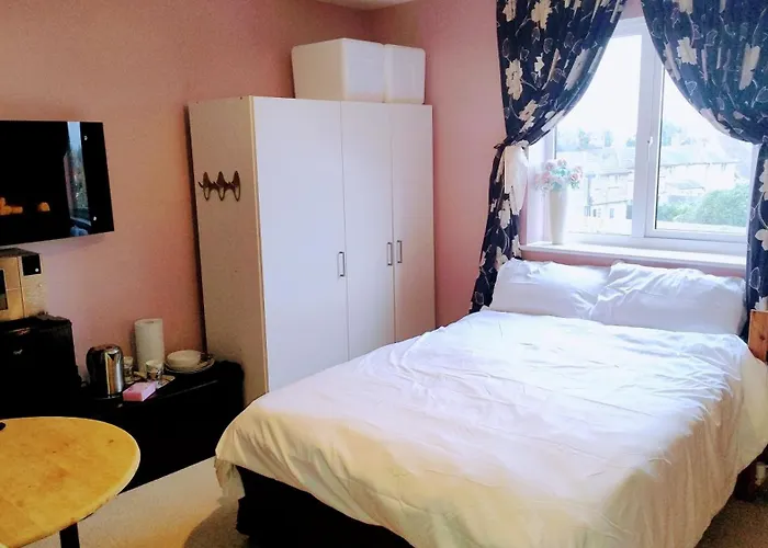 Ashford, Kent Room Lodge
