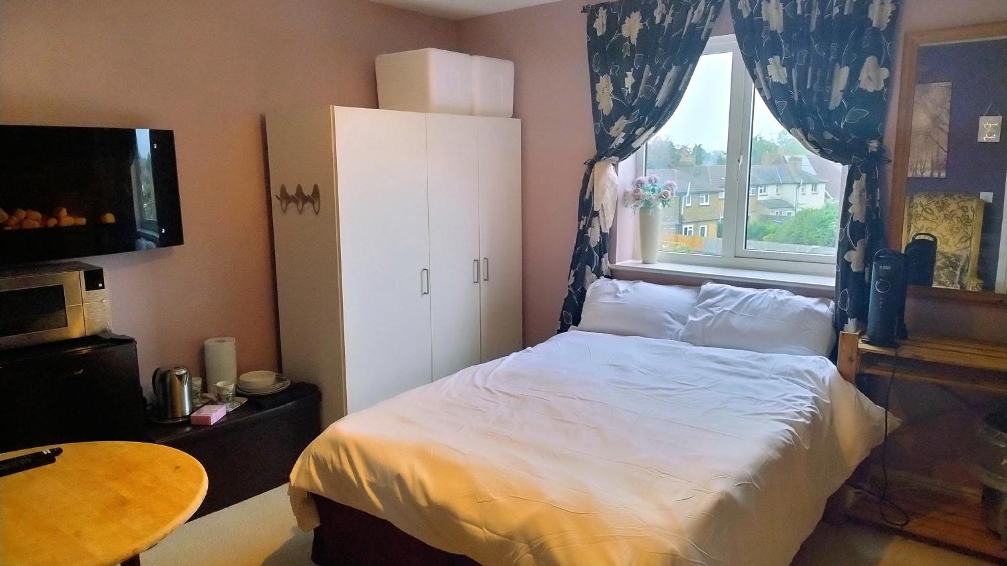 Ashford, Kent Homestay *